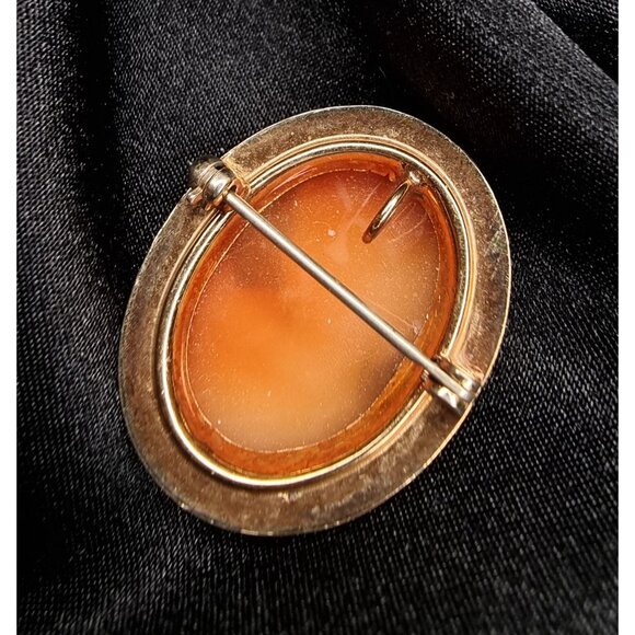 Vintage Shell Cameo Brooch Pendant With Intricate Carved Woman Silhouette - Picture 5 of 6
